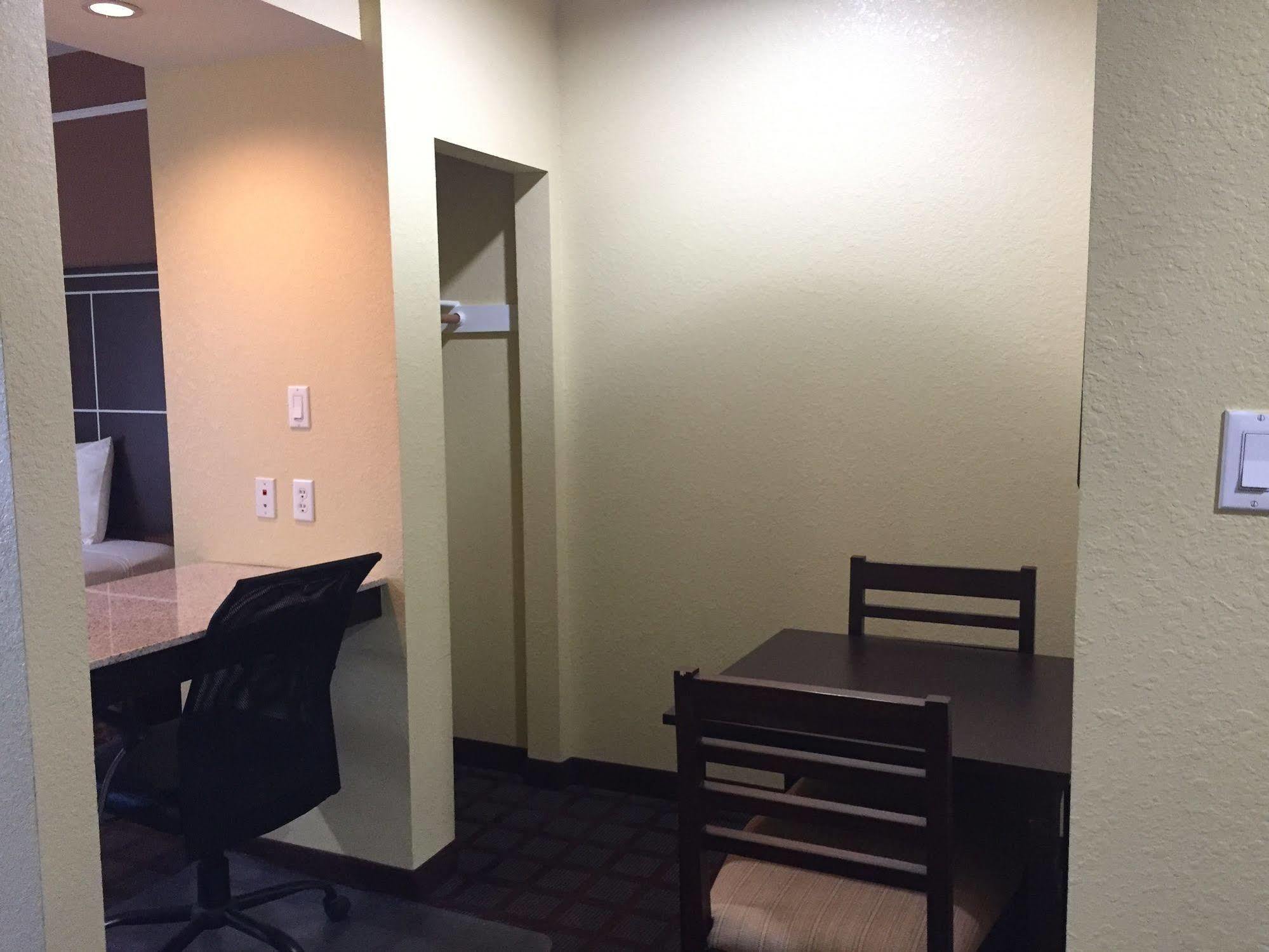 Highlands Suites Luaran gambar